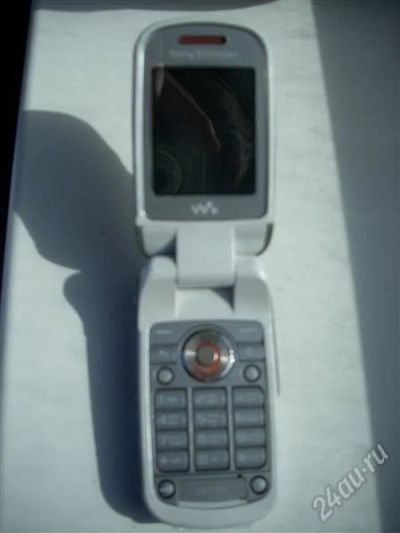 Лот: 963944. Фото: 1. sony ericsson w710i ! с рубля... Кнопочные мобильные телефоны