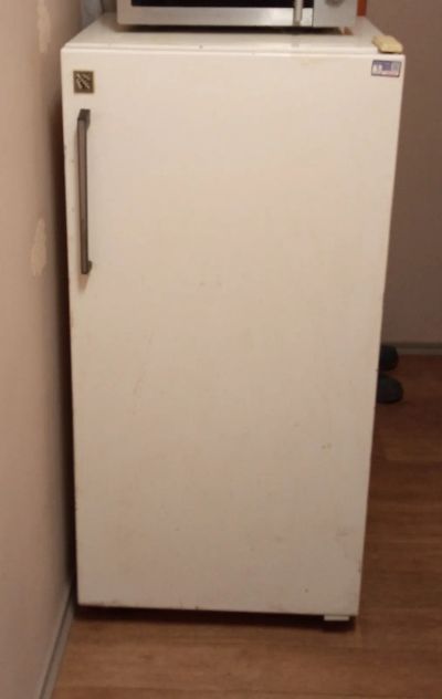 Лот: 20774437. Фото: 1. Холодильник "Бирюса 5М". Холодильники, морозильные камеры