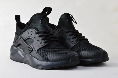 Лот: 16844226. Фото: 1. Кроссовки женские Nike Air Huarache... Кеды, кроссовки, слипоны