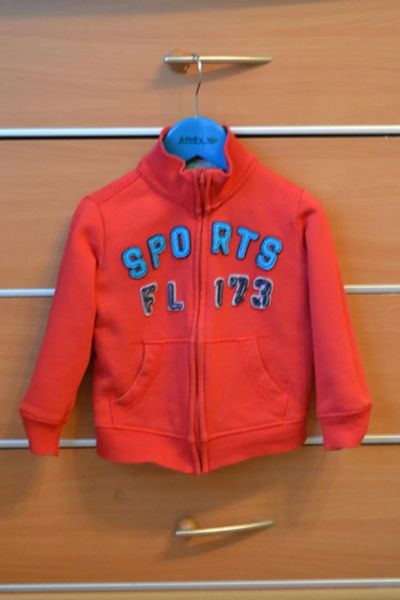 Лот: 8080507. Фото: 1. толстовка benetton. Свитера, худи, толстовки