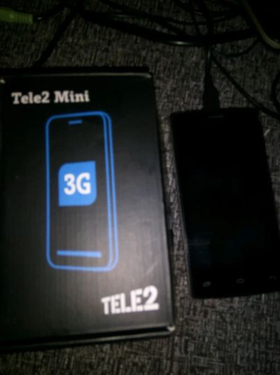 Лот: 10980029. Фото: 1. Tele2 mini раздавлен экран. Смартфоны