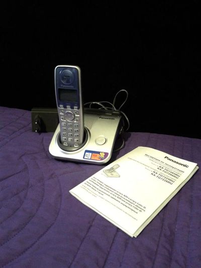 Лот: 3559142. Фото: 1. Беспроводной телефон Panasonic... DECT и радиотелефоны