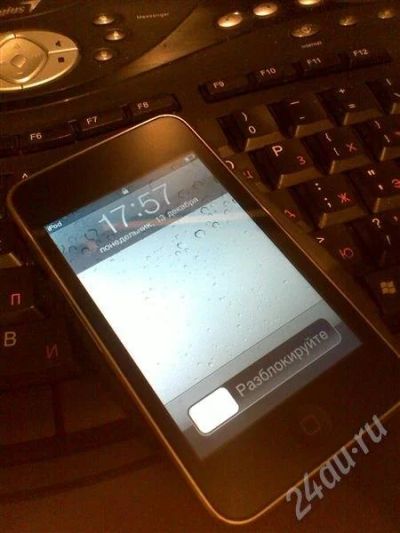 Лот: 657412. Фото: 1. iPod Touch 2g 8Gb. Плееры