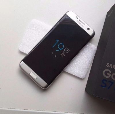 Лот: 13958191. Фото: 1. Samsung galaxy s7 edge 32gb. Смартфоны