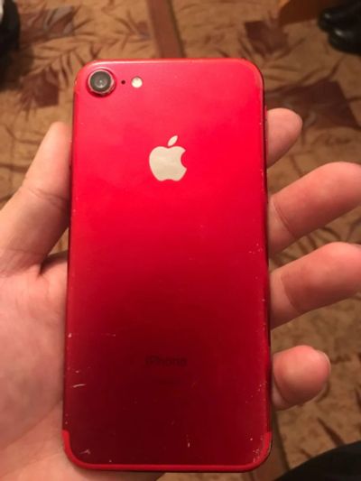 Лот: 18365979. Фото: 1. Iphone 7 128gb red. Смартфоны