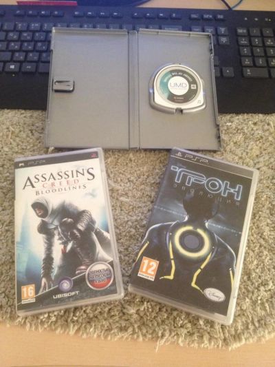 Лот: 9190247. Фото: 1. Игры для Sony PSP(Assassin's Creed... Игры для консолей