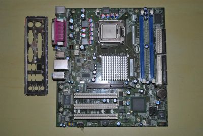 Лот: 3780090. Фото: 1. intel D865GSA s775 + pentium 4... Материнские платы