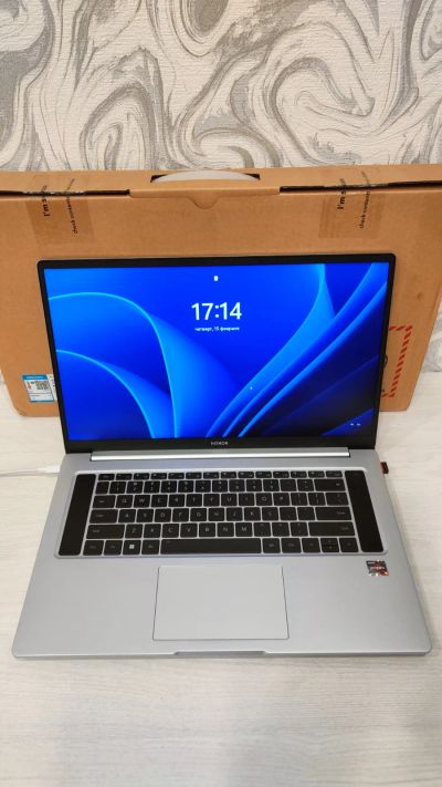 Лот: 21394445. Фото: 1. Honor MagicBook 16 (R5 5600H,16-RAM... Ноутбуки