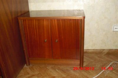 Лот: 2153562. Фото: 1. тумбочка. Стойки и тумбы для аппаратуры