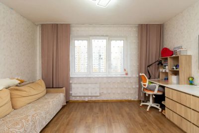 Лот: 25626359. Фото: 1. 3-комн. квартира , Красноярск... Квартиры, студии