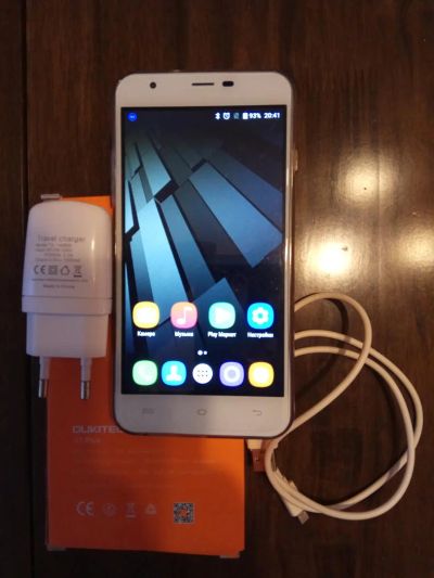 Лот: 9704009. Фото: 1. Продам смартфон 5.5 дюйма Oukitel... Смартфоны