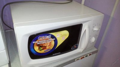 Лот: 5645197. Фото: 1. Микроволновая печь Samsung M181DNR... Микроволновки, мини-печи