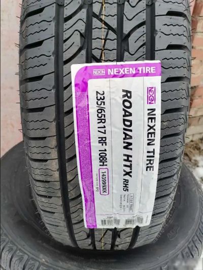 Лот: 20008624. Фото: 1. шины 235/65 R17 Nexen Roadian... Шины