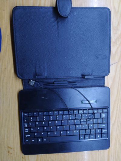 Лот: 15154349. Фото: 1. Чехол-клавиатура usb. Чехлы, обложки