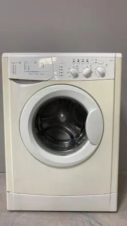 Лот: 21009676. Фото: 1. стиральная машина Indesit бу код... Стиральные машины