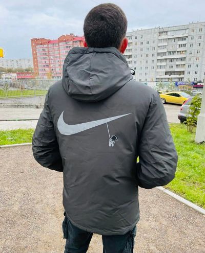 Лот: 19524820. Фото: 1. Куртка Nike 50 размер. Верхняя одежда