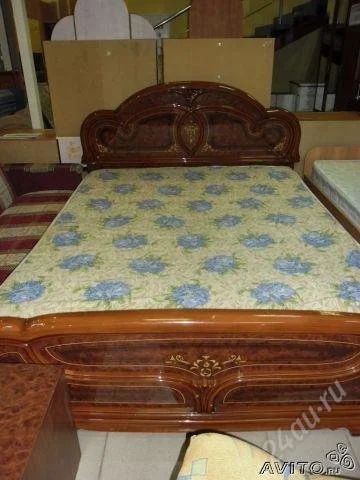 Лот: 2592520. Фото: 1. Кровать с тумбой(Италия). Кровати