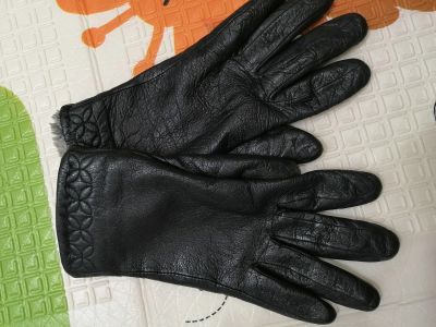 Лот: 25742932. Фото: 1. Перчатки женские. Верхняя одежда