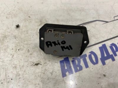 Лот: 21715059. Фото: 1. реостат печки Toyota Corolla Axio... Двигатель и элементы двигателя
