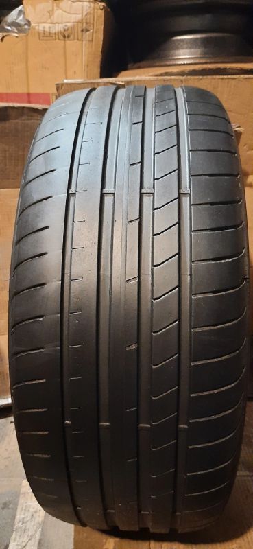 Лот: 18034150. Фото: 1. 245/40R19 98Y GoodYear Eagle F1... Шины