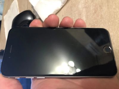 Лот: 12744822. Фото: 1. Обмен Ipone 8 64Gb и Iphone 6... Смартфоны