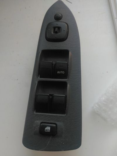 Лот: 22846696. Фото: 1. Блок стеклоподьемников Mazba Familia. Электрооборудование