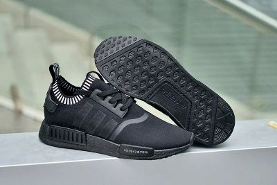 Лот: 7292272. Фото: 1. Кроссовки Adidas NMD Runner Primeknit. Кеды, кроссовки, слипоны