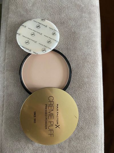 Лот: 25010774. Фото: 1. Пудра max factor 50. Макияж