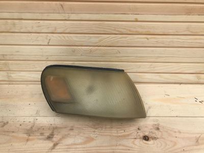 Лот: 18062713. Фото: 1. габарит toyota corolla ae100. Оптика и освещение