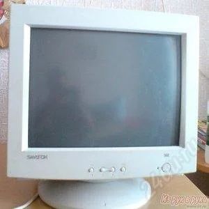 Лот: 108538. Фото: 1. 15" CRT Монитор SamTron 56E. ЭЛТ-мониторы