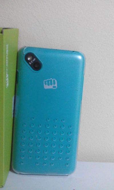 Лот: 6977779. Фото: 1. Micromax d303 полный комплект. Смартфоны