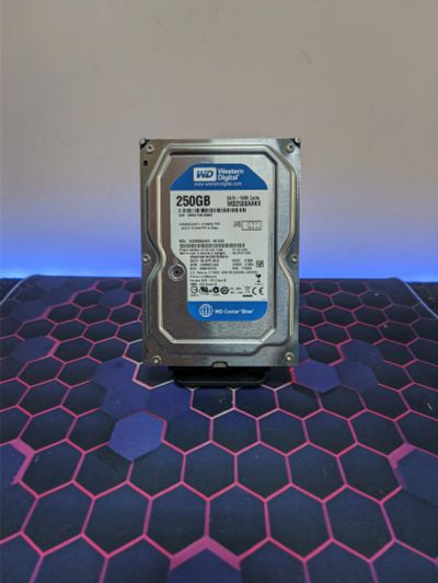 Лот: 25267687. Фото: 1. Жесткий диск 250 ГБ/3.5"/7200... Жёсткие диски (HDD)
