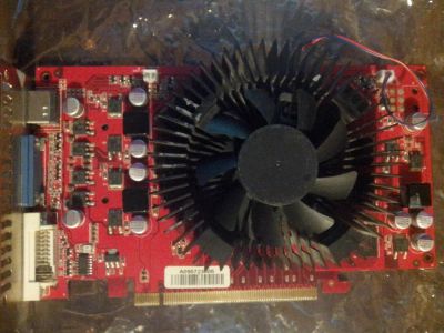 Лот: 8642641. Фото: 1. Видеокарта Nvidia 9800GT 512 MB... Видеокарты