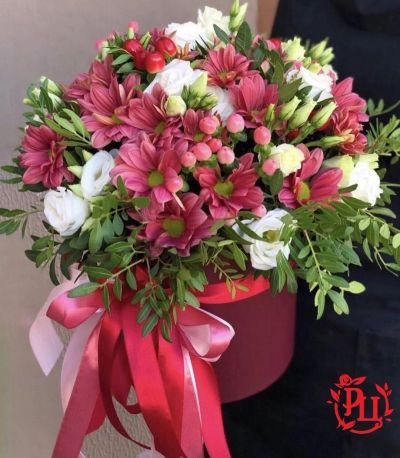 Лот: 15296311. Фото: 1. Коробка с цветами "Нежное прикосновение... Свежие цветы