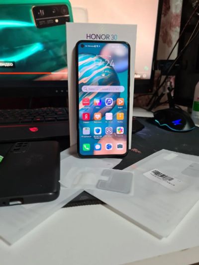 Лот: 17466106. Фото: 1. Honor 30 8/128. Смартфоны