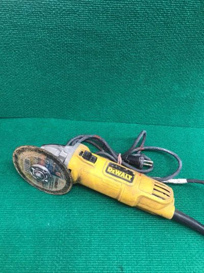 Лот: 20305540. Фото: 1. Болгарка DeWalt DWE 4151 (1731С... Электроинструмент