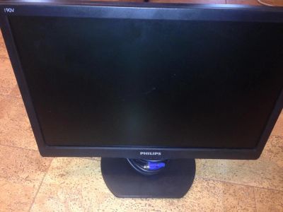 Лот: 8241786. Фото: 1. Монитор Philips 190 V1. ЖК-мониторы