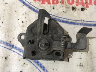 Лот: 21719097. Фото: 1. замок капота Mazda Demio DW3W. Двигатель и элементы двигателя