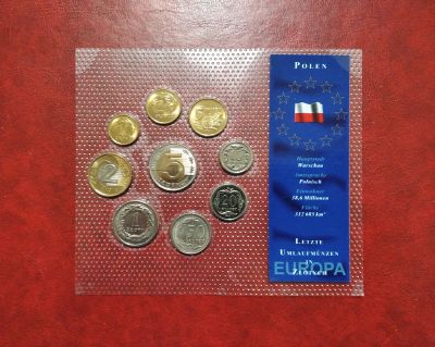 Лот: 19910463. Фото: 1. Набор монет в запайке Польша... Европа