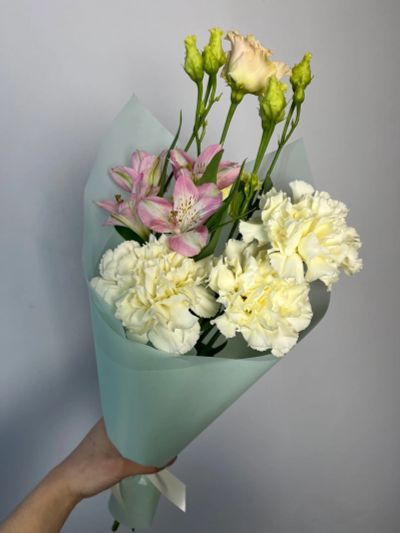Лот: 22464394. Фото: 1. Букет комплимент 1 быстрые торги. Свежие цветы