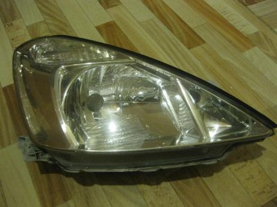 Лот: 3785590. Фото: 1. Фара Toyota Allion правая. Оптика и освещение