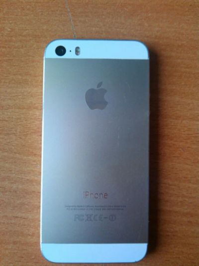 Лот: 5202793. Фото: 1. Продам Iphone 5s gold или обменяю... Смартфоны