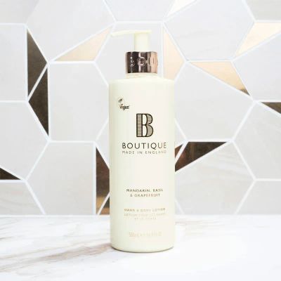 Лот: 24933895. Фото: 1. Лосьон для тела и рук Boutique... Уход за телом