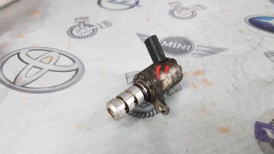 Лот: 23587769. Фото: 1. Клапан VVT-i Audi A5 CDNC 06H115243F. Двигатель и элементы двигателя