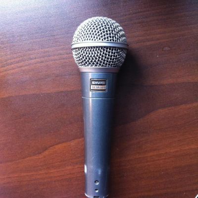 Лот: 8205786. Фото: 1. Микрофон Shure Beta 58a. Студийные микрофоны, радиомикрофоны и радиосистемы