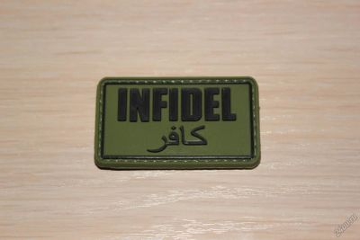 Лот: 2764597. Фото: 1. Нашивка на липучке "Infidel" зелёная. Нашивки, шевроны, погоны