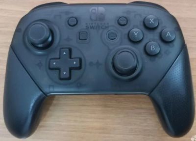 Лот: 19920098. Фото: 1. Nintendo Switch Pro Controller... Аксессуары для игровых приставок, консолей, геймпады
