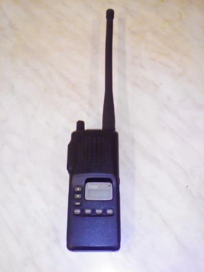 Лот: 9067808. Фото: 1. Авиационная рация iCOM IC-A4. Рации, радиостанции