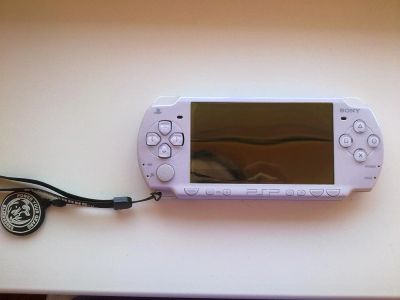 Лот: 3254055. Фото: 1. PSP 2008 Розовая Slim and Light... Игровые приставки, консоли