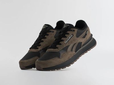Лот: 25676722. Фото: 1. Кроссовки Reebok Royal Ultra. Кеды, кроссовки, слипоны